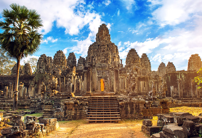 The Magnificent Angkor Wat: Crown Jewel of Siem Reap