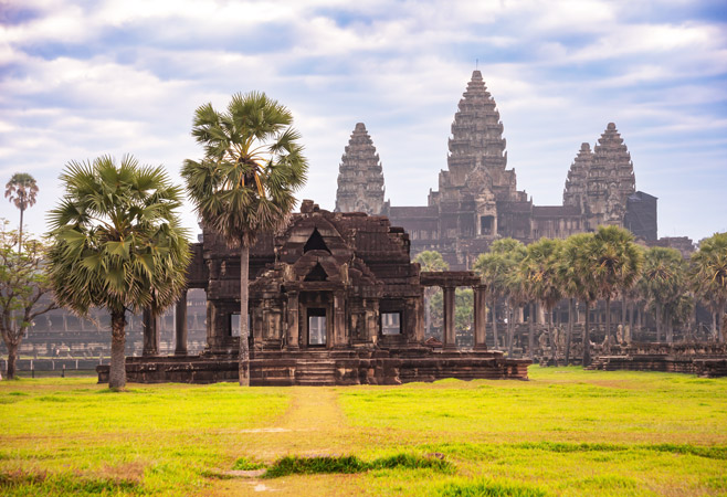 Cambodia's Temple Wonders: Siem Reap and Angkor