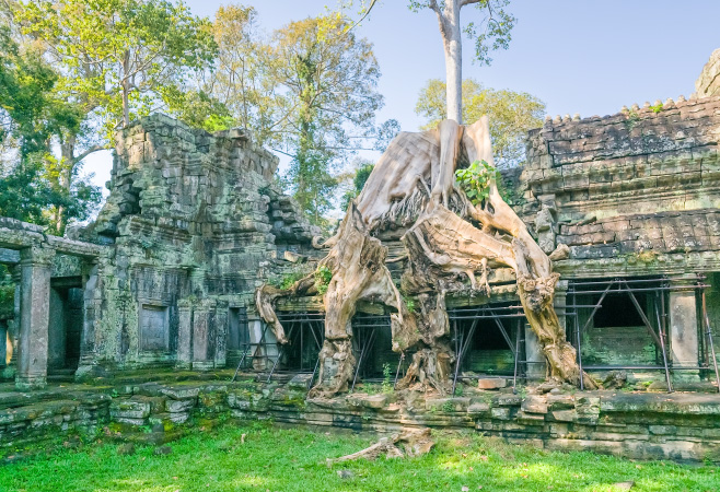 Preah Khan Kompong Svay: The Largest Temple Complex